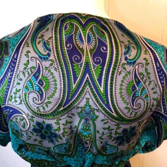 Rue 21 Top. Size Small - Picture 6 of 9